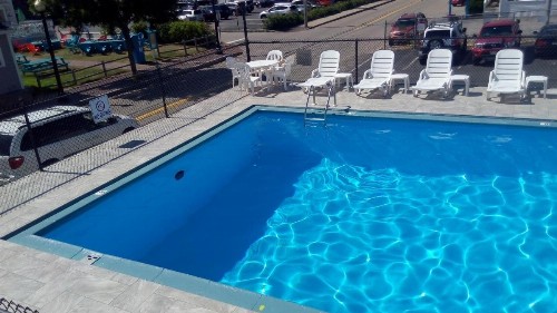 America's Best Value Inn Mt Royal Motel - image 31
