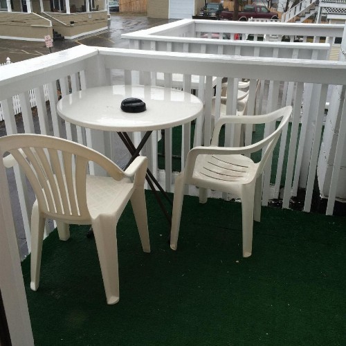 The New Oceanic Inn - image 9
