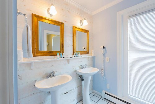 The Edgewater - image 31