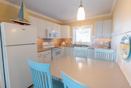 The Edgewater - image 36
