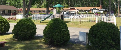 Marcotte Motor Court - image 14