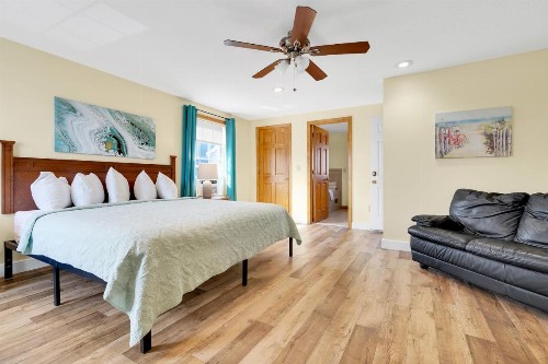 Abellona Inn & Suites - image 39