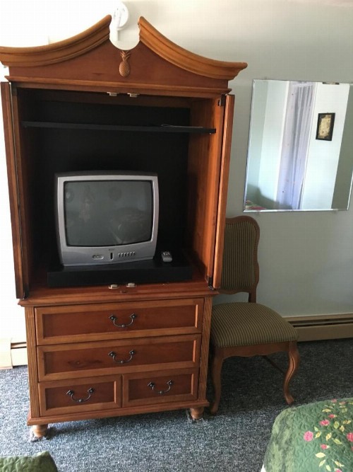 Crosswinds Motel - image 14
