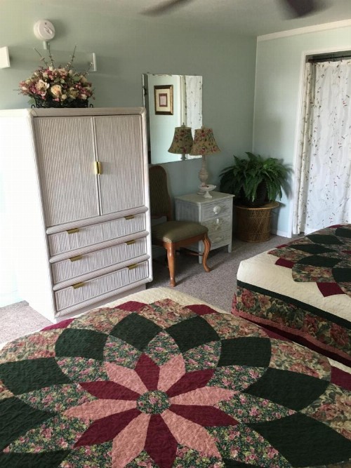 Crosswinds Motel - image 35