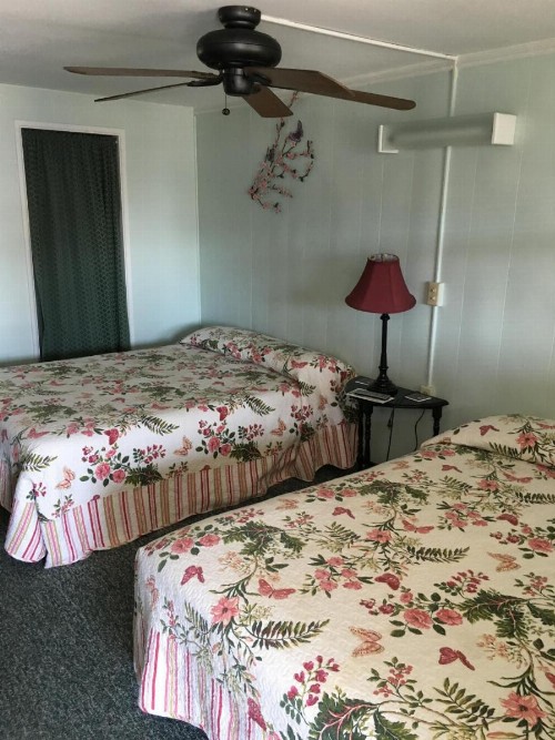 Crosswinds Motel - image 37
