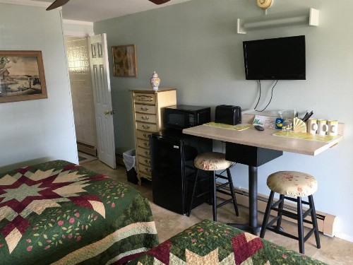 Crosswinds Motel - image 39