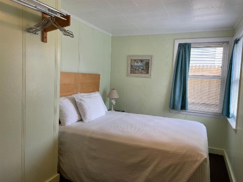 Moontide Motel Apartments and Cabins - image 15