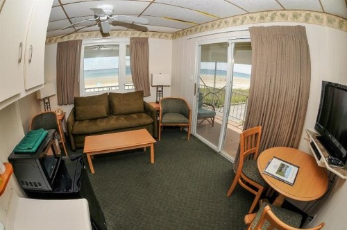 Friendship Oceanfront Suites - image 29