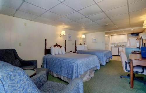 Sea View Inn - image 48