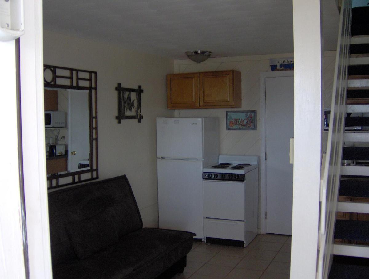 Sands Townhouses - image 7