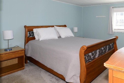 Island View Motel - image 26