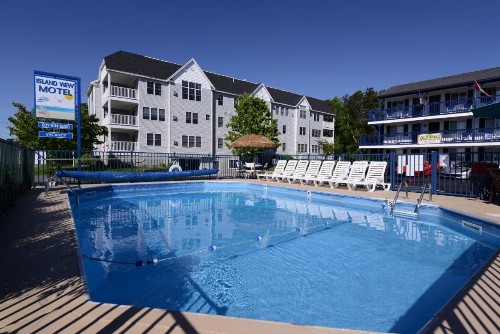 Island View Motel - image 41
