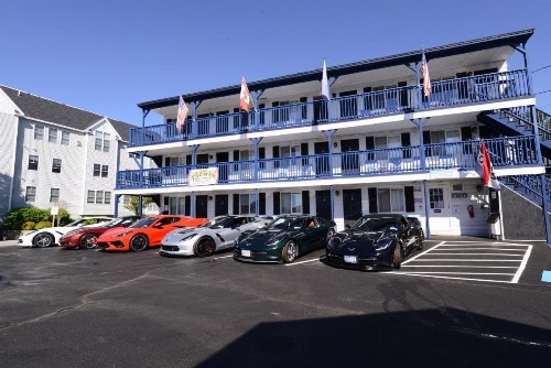 Island View Motel - image 43
