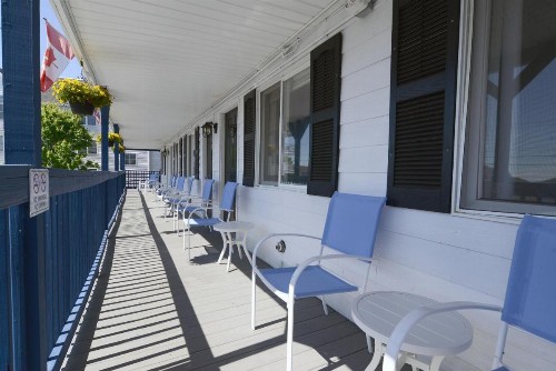 Island View Motel - image 6