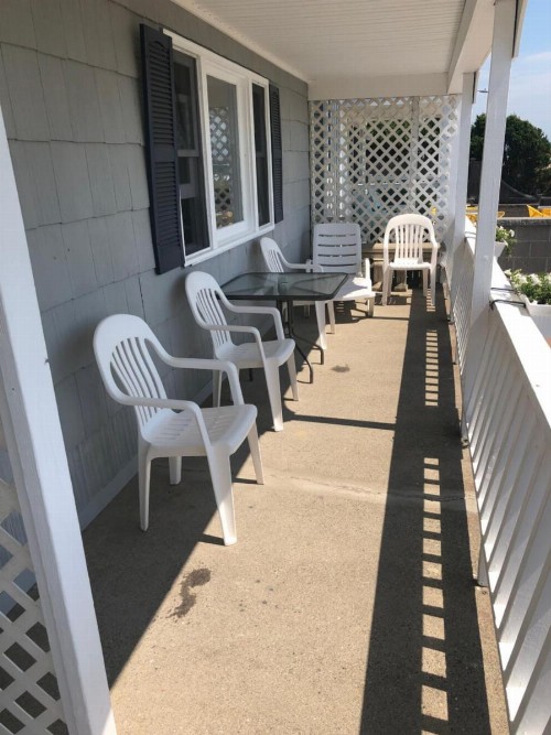 Sandpiper Beachfront Motel - image 11
