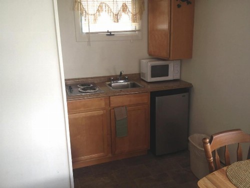 Sandpiper Beachfront Motel - image 33