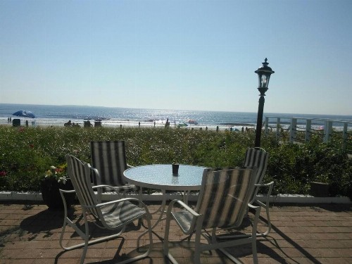 Sandpiper Beachfront Motel - image 36