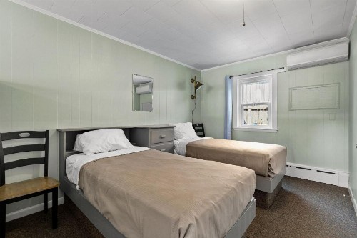 Echo Motel - image 13