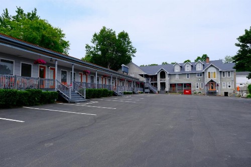 Dock House Inn - image 26