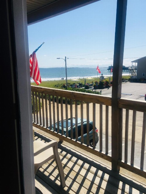 The Skylark Beach Inn - image 12