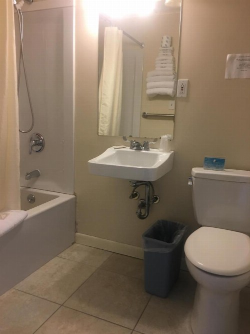The Skylark Beach Inn - image 20