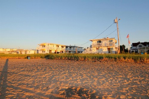 Atlantis Motel - image 37