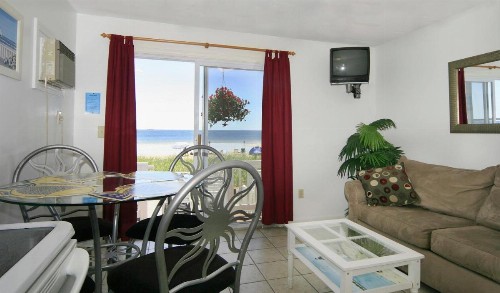 Atlantis Motel - image 45