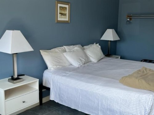 Seagrass Inn - image 35