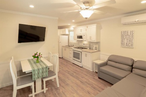 Hid'n Pines RV Resort - image 1