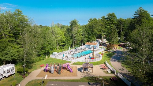 Hid'n Pines RV Resort - image 7