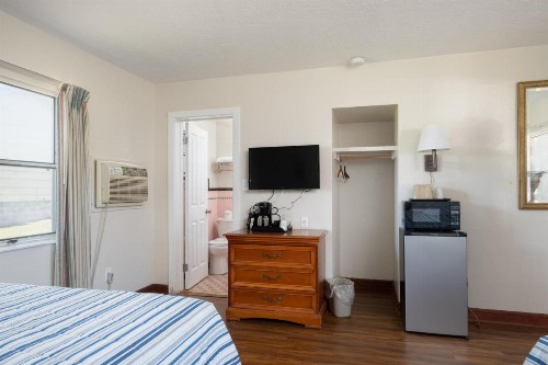 The Suwannee Gables Motel & Marina - image 4