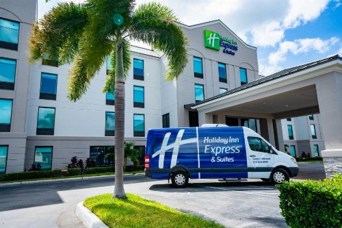 Holiday Inn Express Hotel & Suites Tampa-Oldsmar an IHG Hotel
