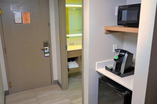 Holiday Inn Express Hotel & Suites Tampa-Oldsmar an IHG Hotel - image 25