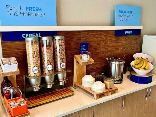 Holiday Inn Express Hotel & Suites Tampa-Oldsmar an IHG Hotel - image 40