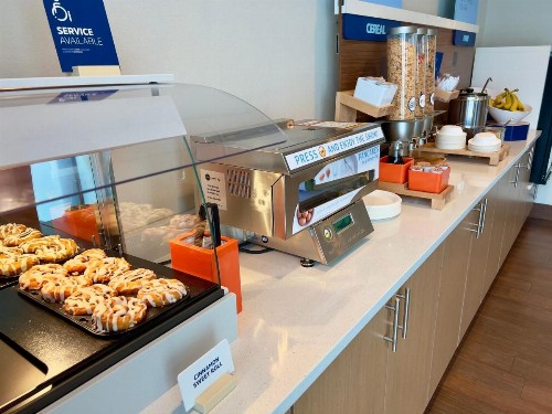 Holiday Inn Express Hotel & Suites Tampa-Oldsmar an IHG Hotel - image 42