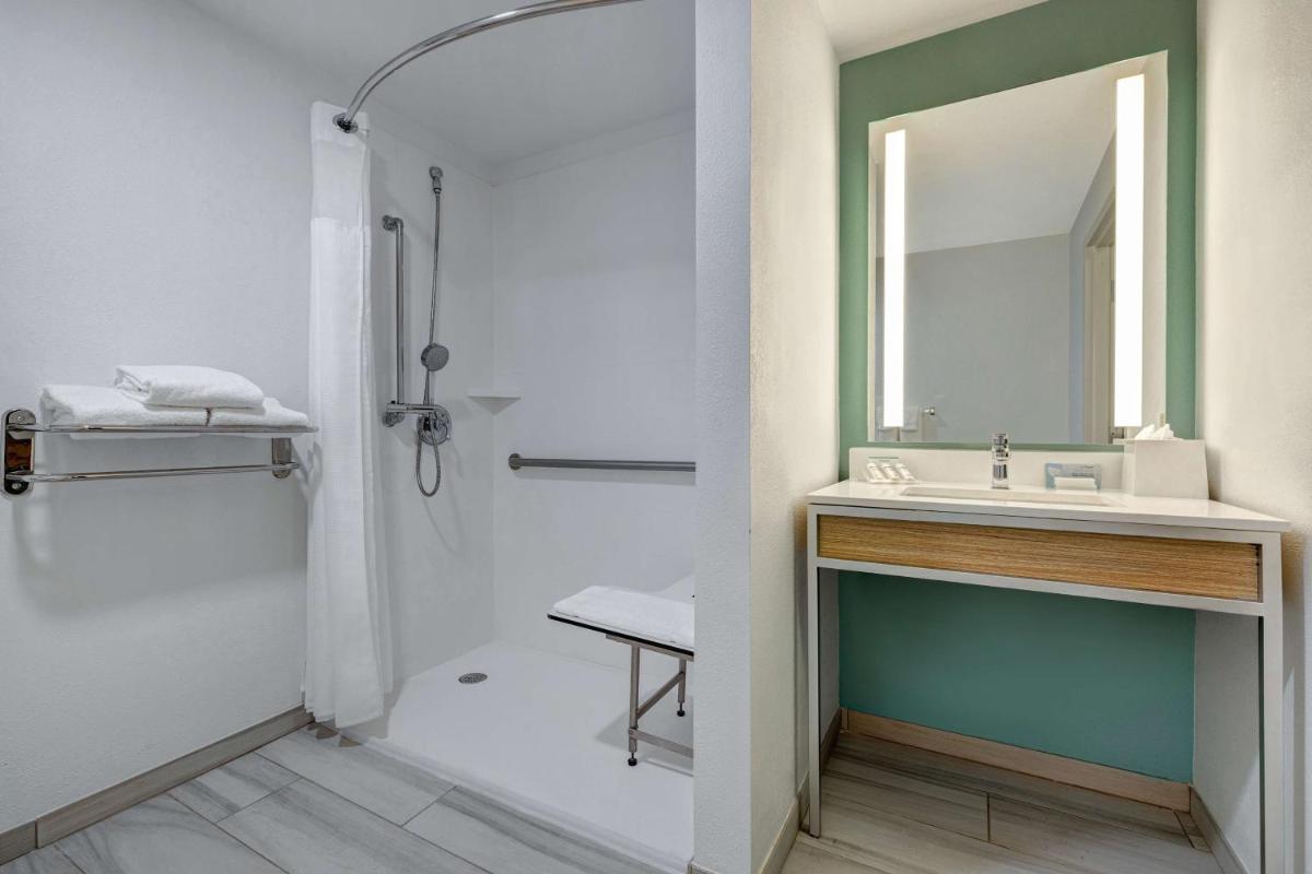 Hilton Garden Inn Tampa Northwest/Oldsmar - image 7