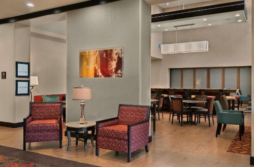 Hampton Inn & Suites Tampa Northwest/Oldsmar - image 3