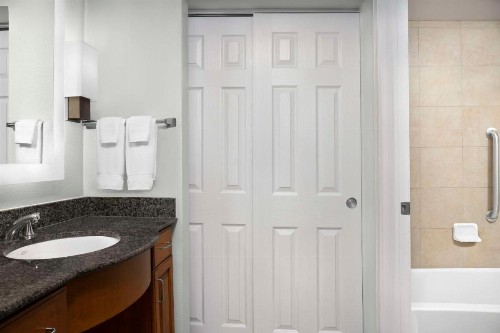Homewood Suites by Hilton Omaha - Downtown - image 23