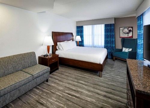 Hilton Garden Inn Omaha Downtown-Old Market Area - image 11