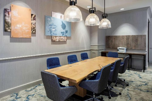 Hilton Garden Inn Omaha Downtown-Old Market Area - image 17