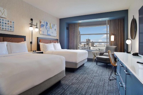 Hilton Omaha - image 15