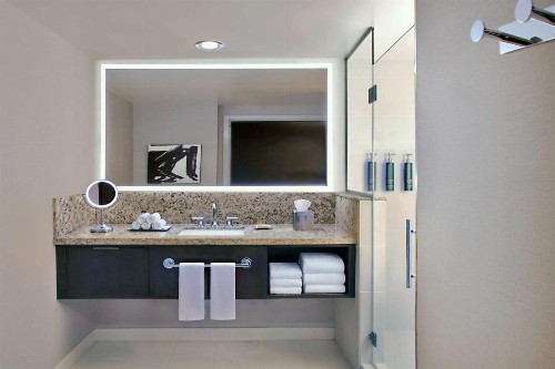 Hilton Omaha - image 18