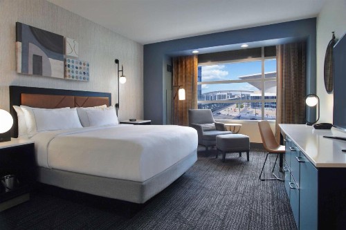 Hilton Omaha - image 20