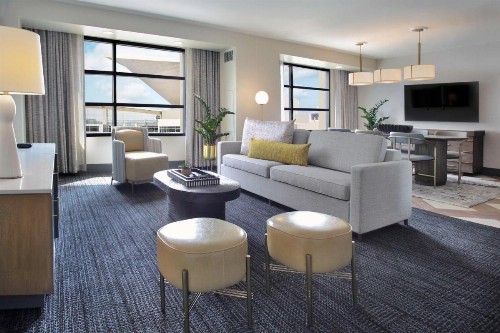 Hilton Omaha - image 41