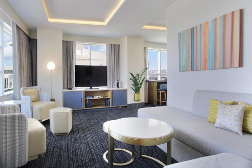 Hilton Omaha - image 42
