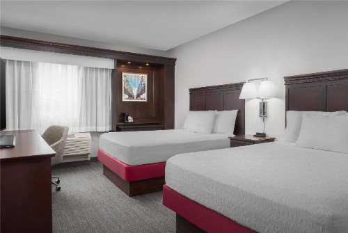 Hampton Inn & Suites Omaha-Downtown - image 26