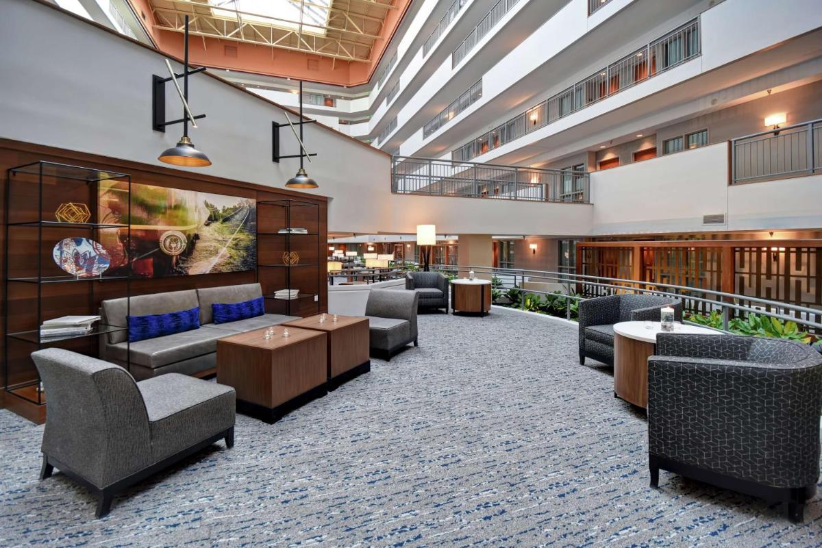 Embassy Suites Omaha - Downtown/Old Market - image 5