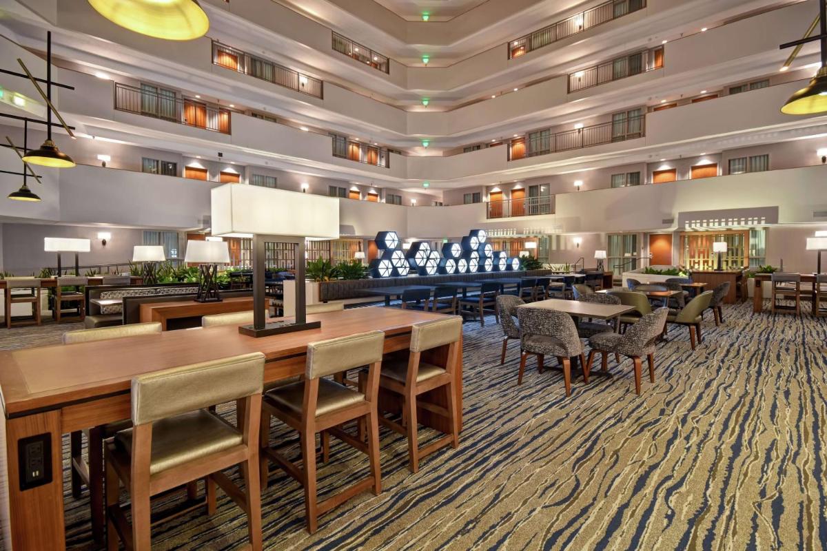 Embassy Suites Omaha - Downtown/Old Market - image 6