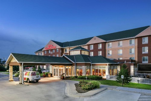 Hilton Garden Inn Omaha West - image 1