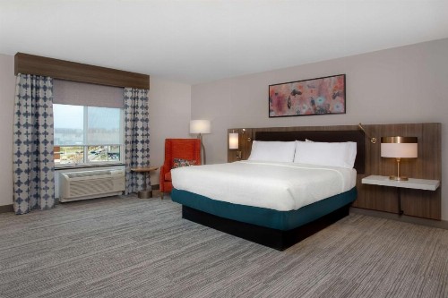 Hilton Garden Inn Omaha West - image 40
